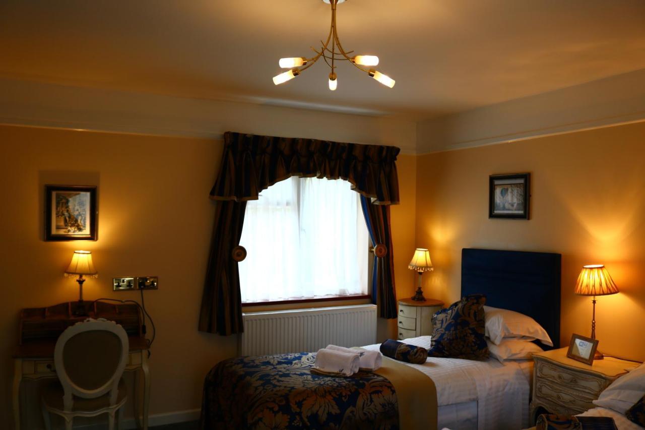 Abbington Hotel Stevenage Extérieur photo